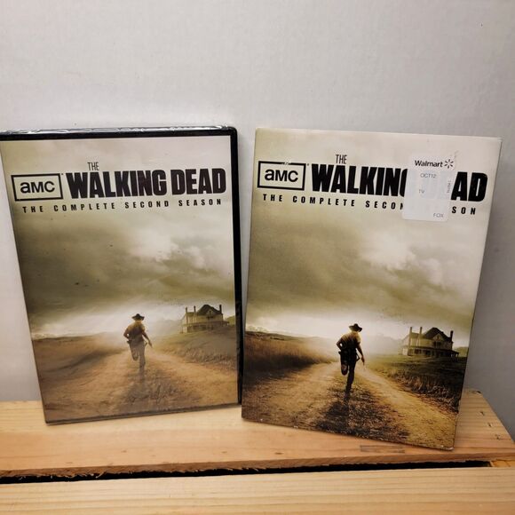 DVD The Walking Dead Complete Second Season w/ outter sleeve SEALED - Picture 1 of 2